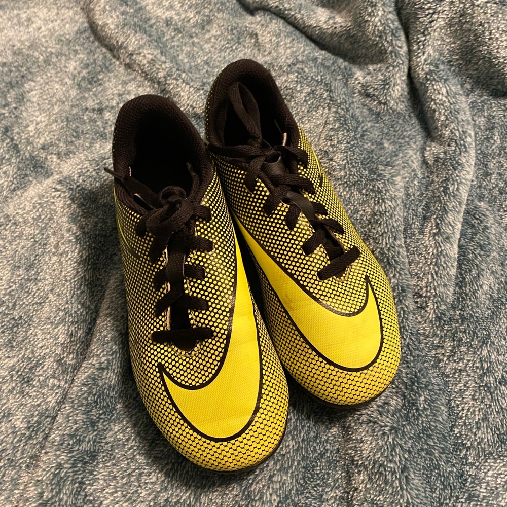 Boys Nike cleats